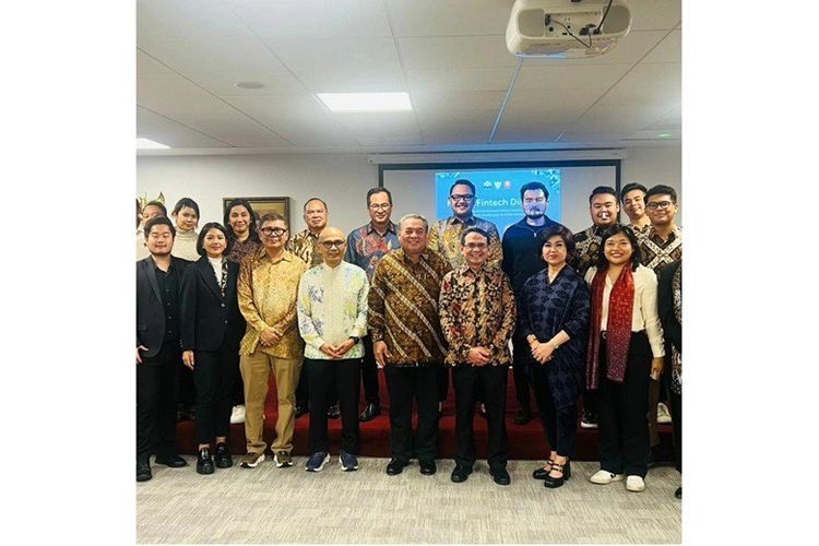 AFPI berkomitmen untuk melawan pinjol ilegal agar dapat mendorong inklusi keuangan yang kuat di Indonesia. 