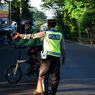 Hari Kedua PPKM Darurat, Polisi Putar Balik Pesepeda di Kota Bandung