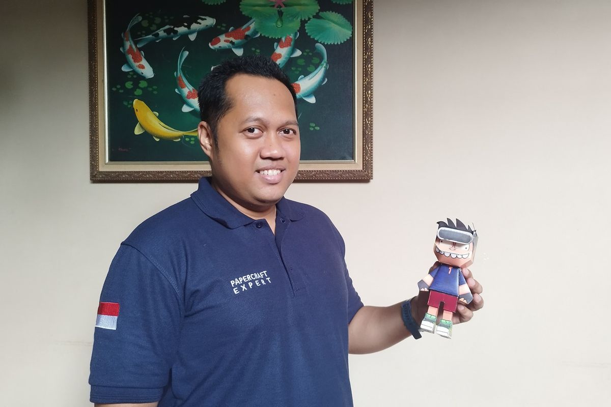 Rauf Raphanus, owner Ichinogami dan produk papercraft Si Juki