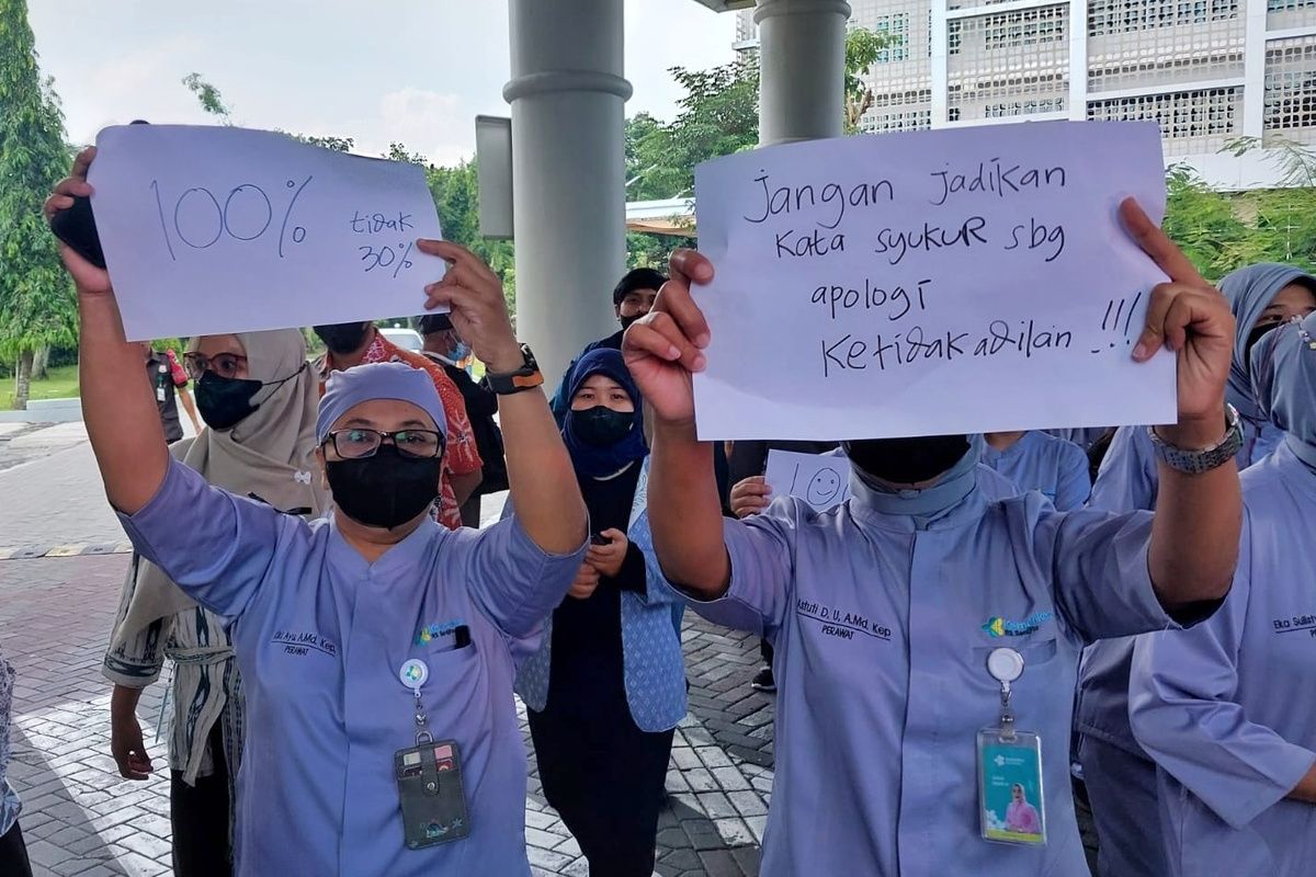 Nevara buvisini jinsiy aloqa qilishga ko‘ndirgan. Viktoriya Ruffo bilan porno