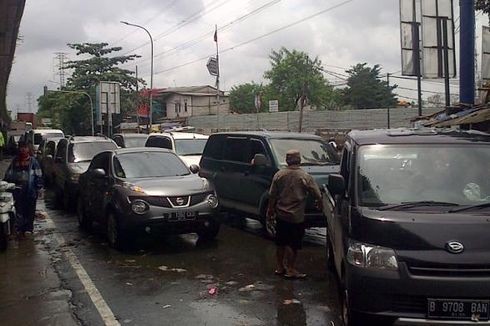 Jakarta Banjir, Ahok Tak Akan Pecat Lurah dan Camat