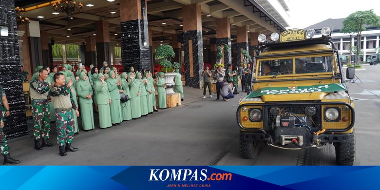 TNI AD Kirim 10 Truk Bansos untuk Korban Gempa Cianjur
