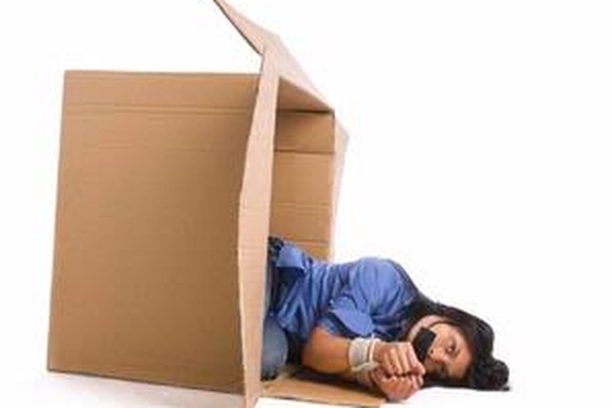 Penyebab utama dari adanya perdagangan anak dan perempuan ini adalah tingkat pendidikan yang rendah.