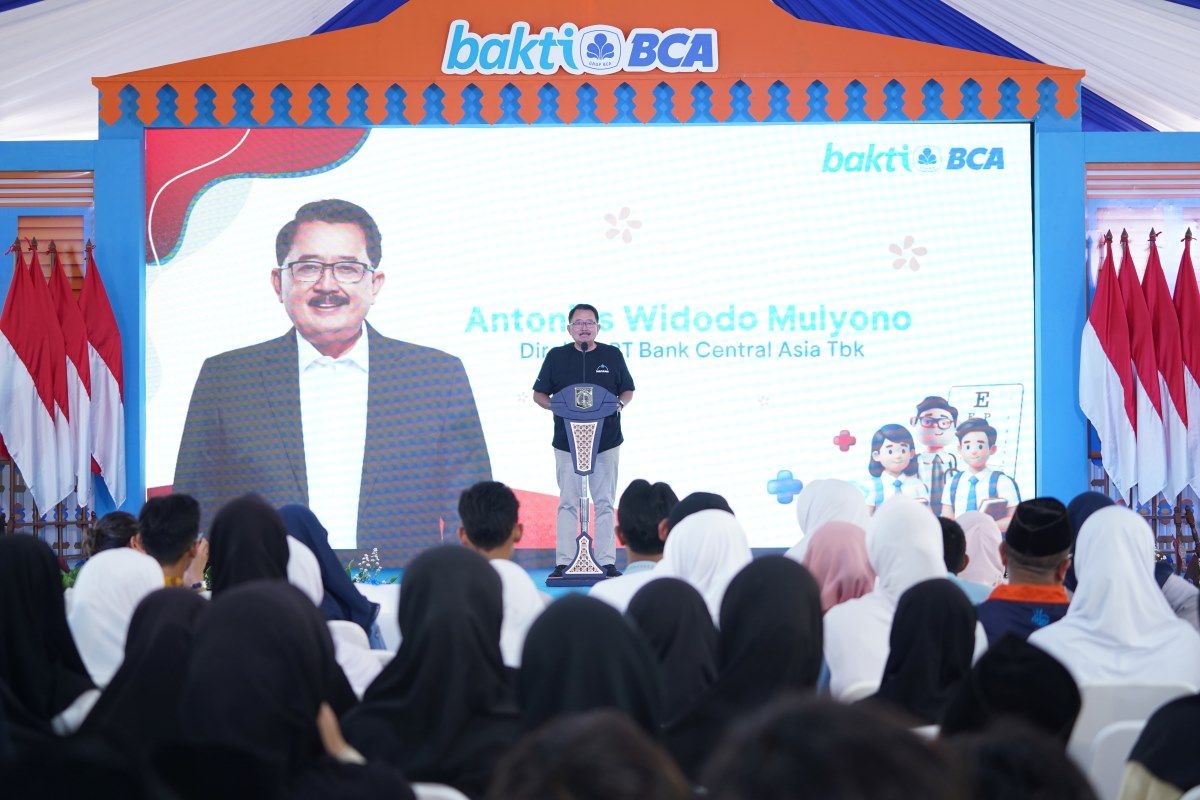 BCA memperluas akses kesehatan mata melalui program Mata Cemerlang, Prestasi Gemilang? di Pulau Untung Jawa, Kepulauan Seribu pada Jumat (25/9/2026).