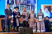 Mentrans Serahkan Ijazah Abdul Rohid yang Meninggal Saat Ekspedisi Patriot