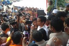 Ditarik-tarik Pedagang Blok G, Jokowi Sempat Sempoyongan 