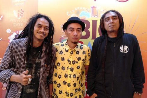 Lirik dan Chord Lagu Enggan dari Steven & Coconut Treez