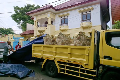 Eny Ibunda Tiko Senang Rumahnya Kembali Terisi Perabot