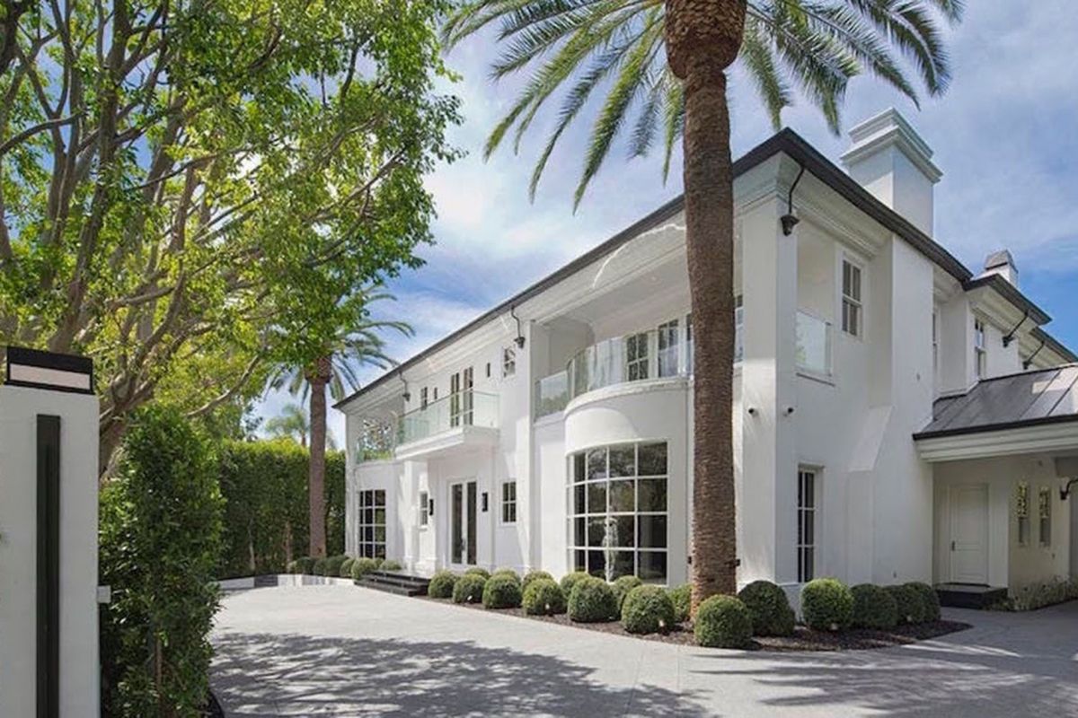 Rumah Floyd Mayweather di Beverly Hills