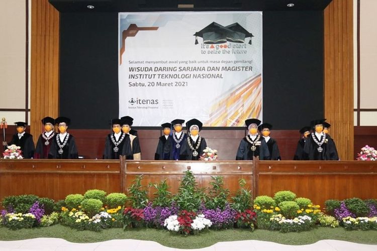 Itenas berhasil naik peringkat perguruan tinggi seluruh Indonesia dari posisi ke-70 pada 2019 menjadi peringkat ke-62 pada 2020 dan menempati peringkat ke-5 untuk wilayah Jawa Barat dan Banten.