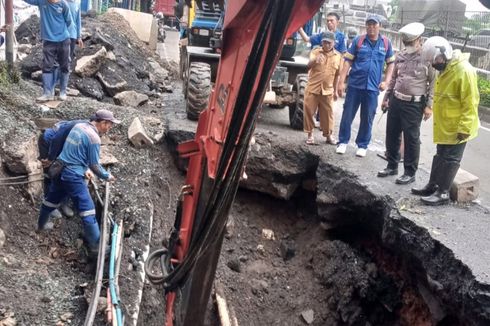 Intensitas Hujan Tinggi, Waspada Jalan Ambles