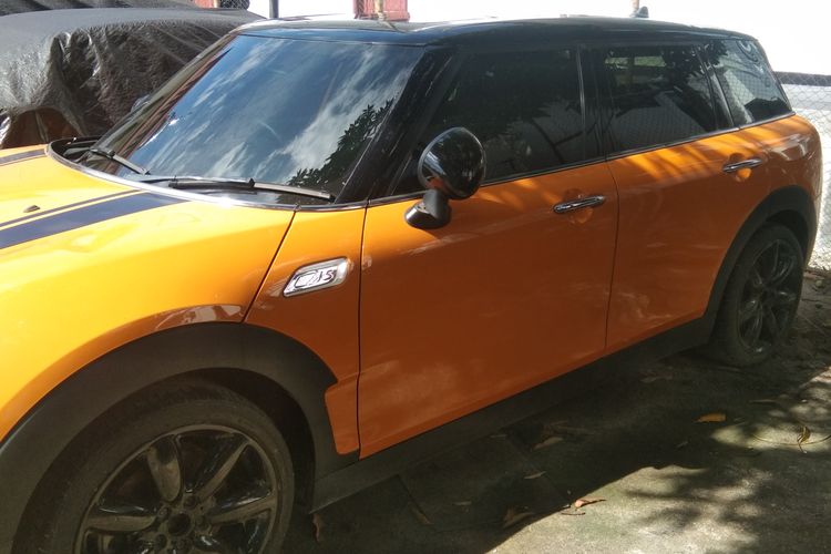 Foto Mini Cooper S yang akan dilelang pemerintah