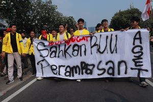 Dorongan agar DPR Buka Draf RUU Perampasan Aset