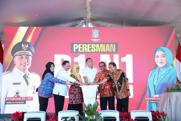 Wali Kota (Walkot) Eri Cahyadi mengatakan, program&nbsp;R1N1diharapkan mampu mengurangi antrean di pusat pelayanan kesehatan masyarakat (Puskesmas) dengan memberikan pemeriksaan rutin di Balai RW.&nbsp;