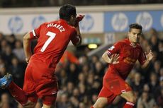 Suarez-Henderson Bawa Liverpool Ungguli Spurs 2-0