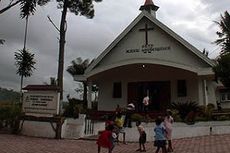 Gema Kidung Natal Berbahasa Madura di Gereja Sumberpakem Jember