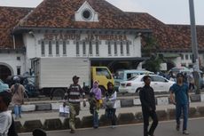 Mengenang Sejarah di Stasiun Jatinegara