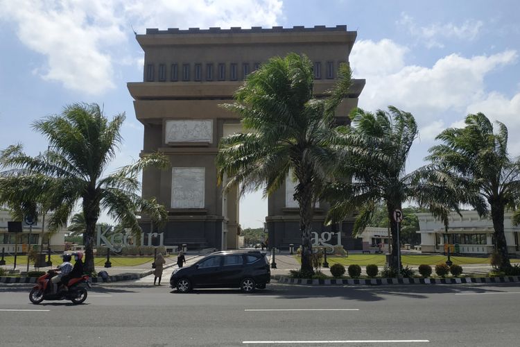 Monumen Simpang Lima Gumul Kabupaten Kediri, Jawa Timur.