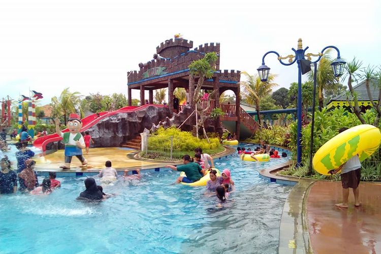 Salah satu kolam renang di Batavia Splash Water Adventure Tangerang