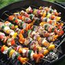 Cara Membuat Sate Sayuran dan Buah, Menu Tahun Baruan Tanpa Daging
