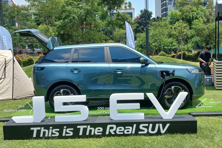 Jaecoo J5 EV harga promo mulai Rp 249 juta (OTR Jakarta) untuk 1.000 pembeli pertama.
