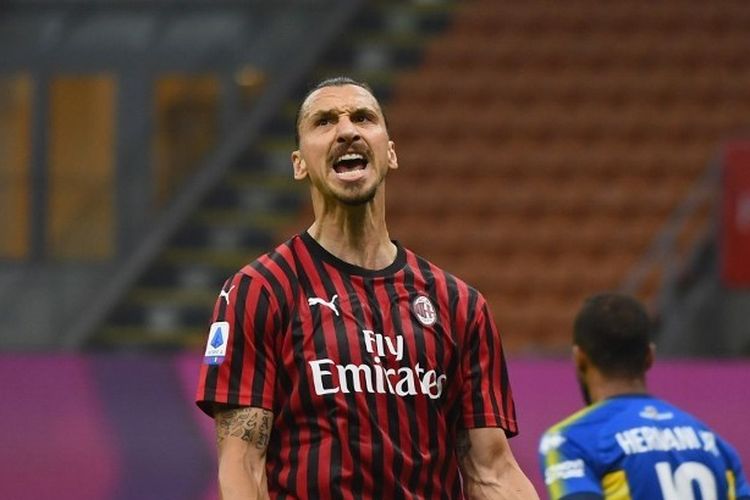 Reaksi Zlatan Ibrahimovic dalam laga AC Milan vs Parma pada lanjutan pekan ke-33 Liga Italia di Stadion San Siro, Rabu (15/7/2020) malam waktu setempa atau Kamis (16/7/2020) dini hari WIB. 