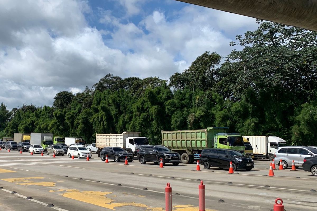 Update kecelakaan di Gerbang Tol Ciawi 2