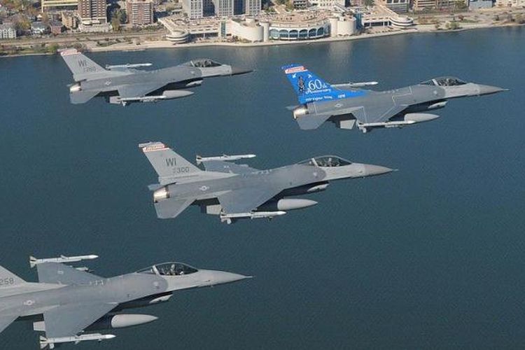 Ilustrasi. Pesawat-pesawat tempur F-16 Fighting Falcon dari Garda Nasional Udara AS.