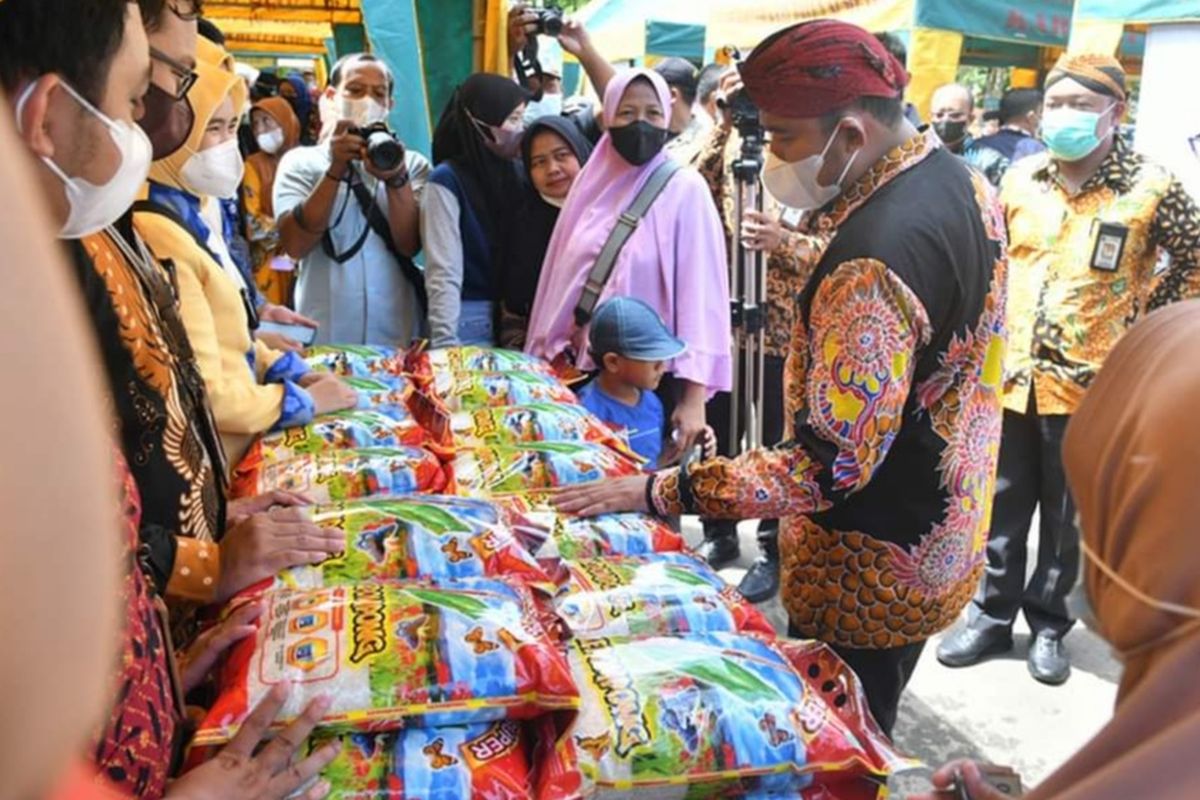 Pasar murah yang digelar Pemkab Sumenep menjelang Ramadhan 1443 tahun lalu. 