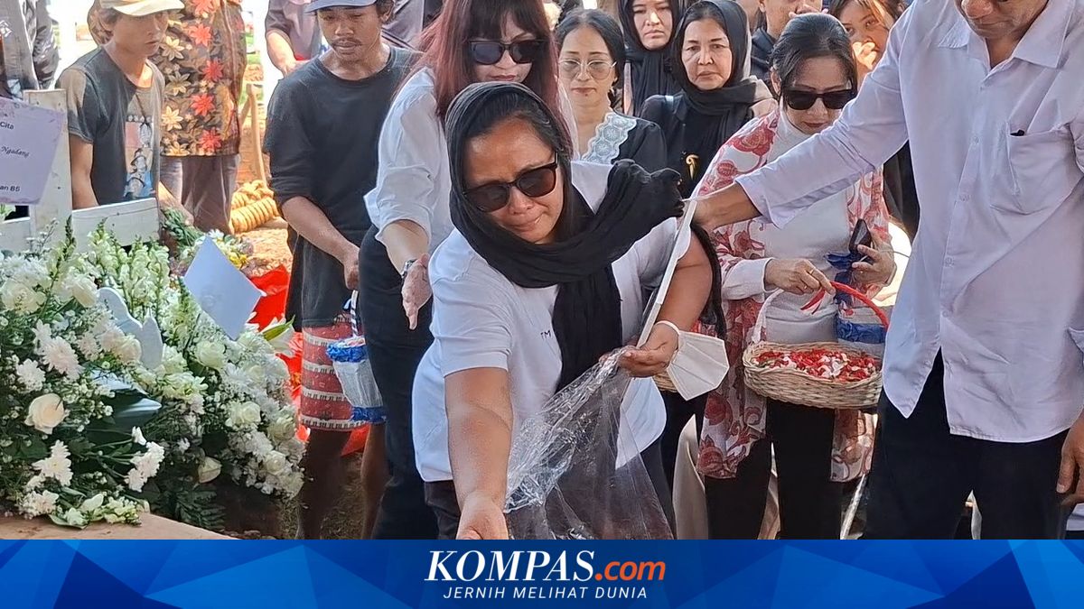 Tangis Istri Temon di TPU Tanah Kusir: Sampai Jumpa Sayangku...