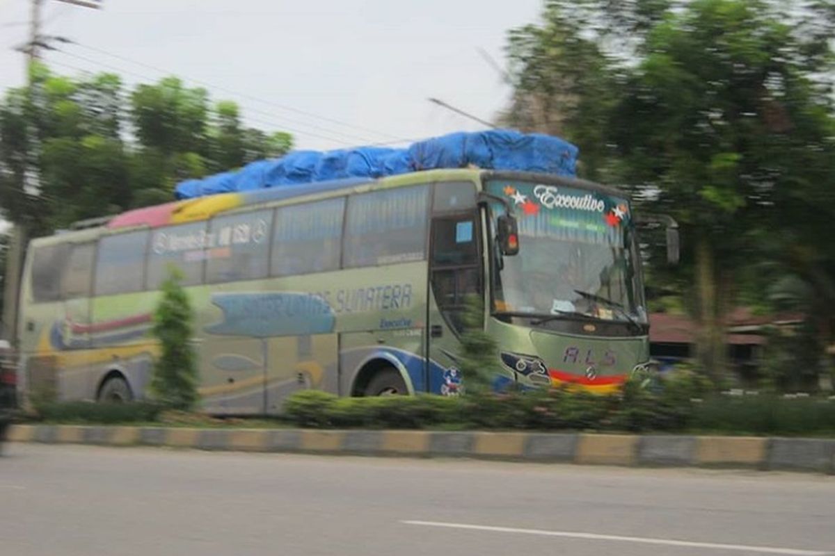 Bus AKAP Sumatra