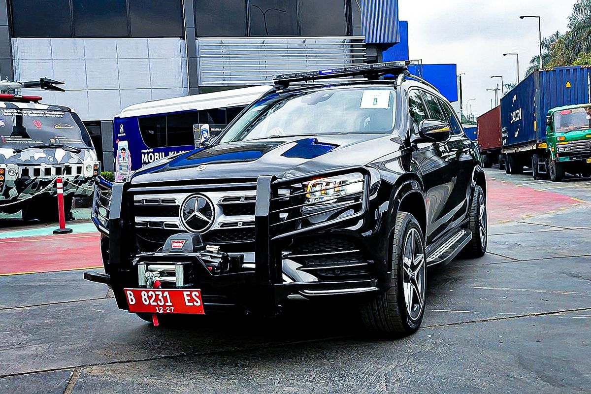 Karoseri Delima Jaya asal Bogor, mendapat kepercayaan untuk memodifikasi Mercedes-Benz GLS450 yang akan dipakai oleh pasukan pengamanan presiden (Paspampres). 