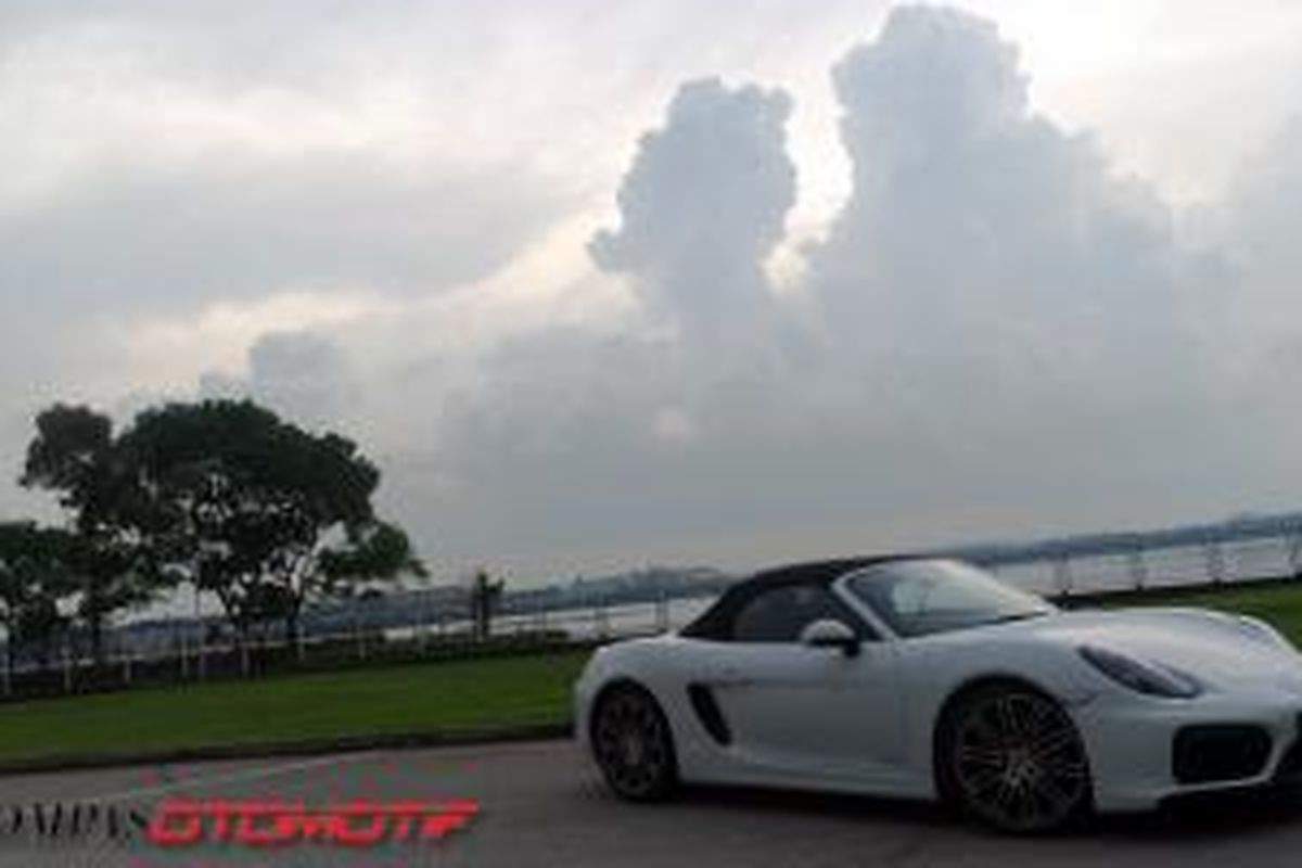 Porsche Boxter GTS di Singapura.
