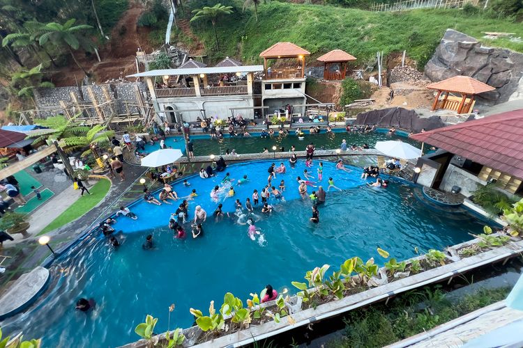 Rute ke Pemandian Air Hangat Banyu Mili Dieng, Bisa Naik Mobil?