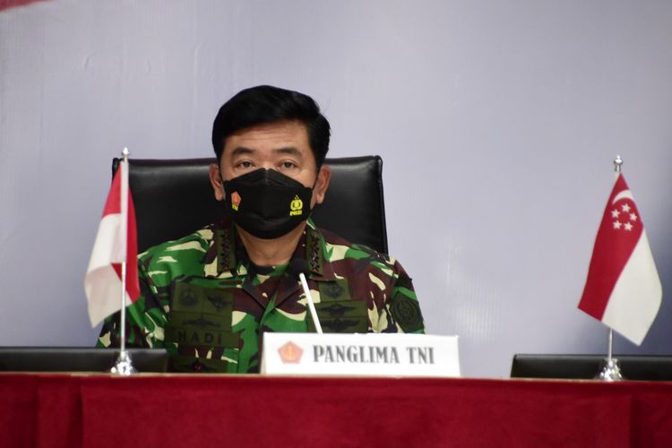 Panglima TNI Marsekal Hadi Tjahjanto, melaksanakan pertemuan informal secara virtual dengan Panglima Angkatan Bersenjata Singapura (SAF) Jenderal Melvyn Ong, Rabu (22/9/2021).