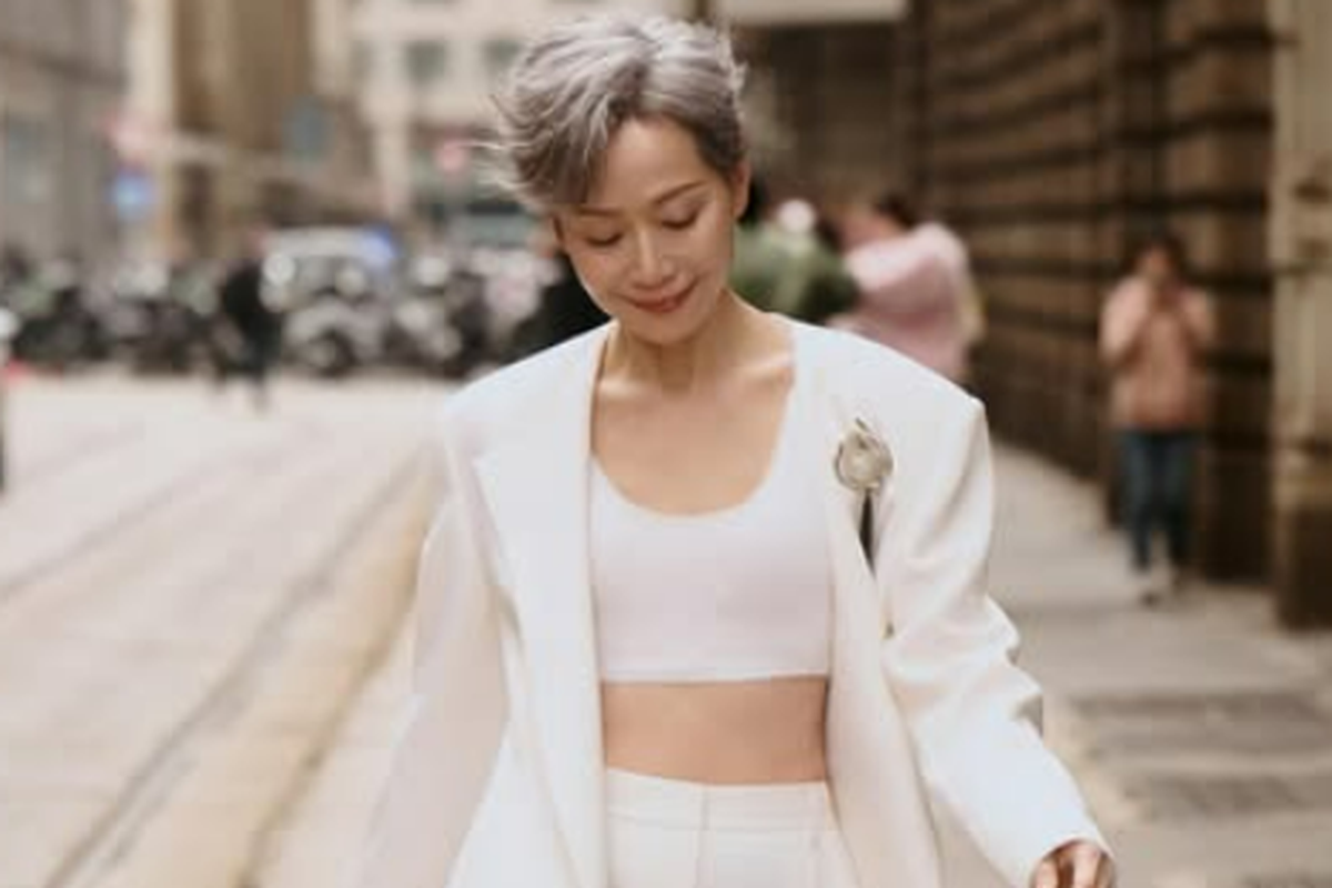 Cecilia Yip, Aktris Legendaris Hong Kong, Tuai Pujian di Milan Fashion Week