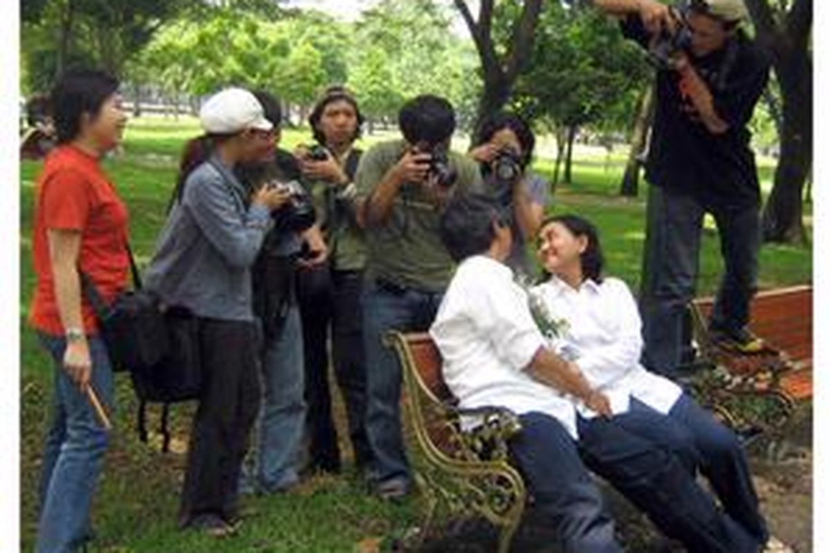 Mengambil foto pre-wedding bukan perkara mudah. Butuh persiapan yang tak mudah juga.