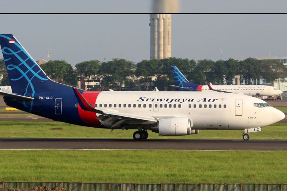 B737-500 Sriwijaya AIr PK-CLC.