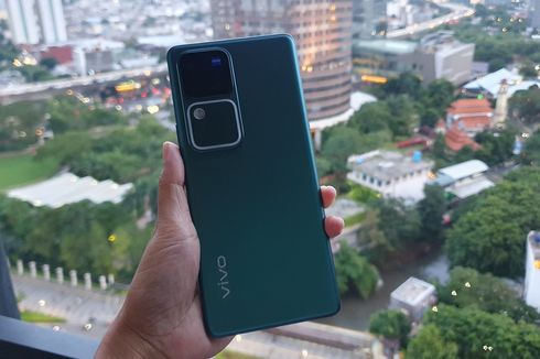 Selisih Harga Rp 2 Juta, Ini Bedanya Smartphone Vivo V30 Pro dan V30 Reguler