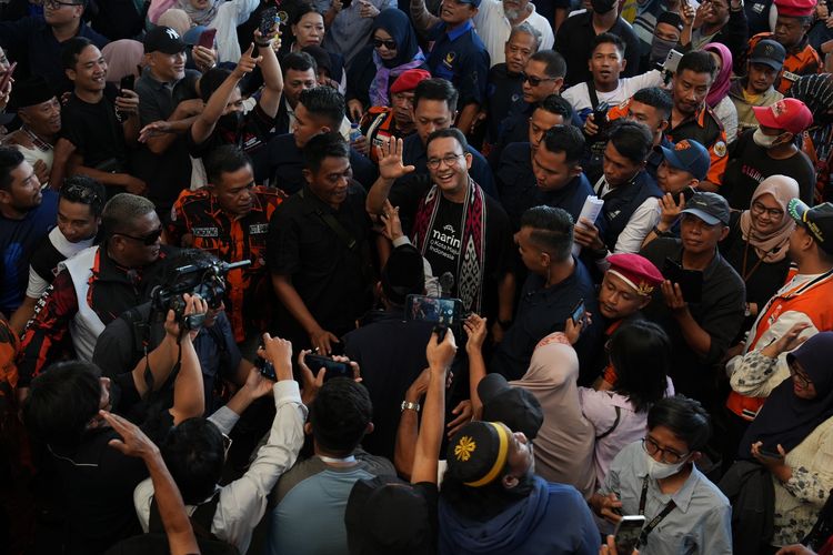 Calon presiden nomor urut 1 Anies Baswedan saat berkampanye di Samarinda, Kalimantan Timur, Kamis (11/1/2024)
