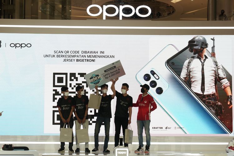 Tim e-sports Genocide meraih hadiah berupa perangkat Reno6 dan uang tunai sebesar Rp 4 juta setelah berhasil menaklukan tim Bigetron Red Aliens dalam turnamen Oppo Reno6 Ultimate Gaming Battle.