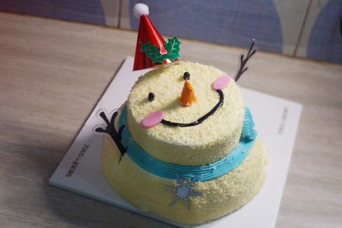 Mencoba Cake Berbentuk Snowman dari Bakery Korea Selatan, Bagaimana Rasanya?