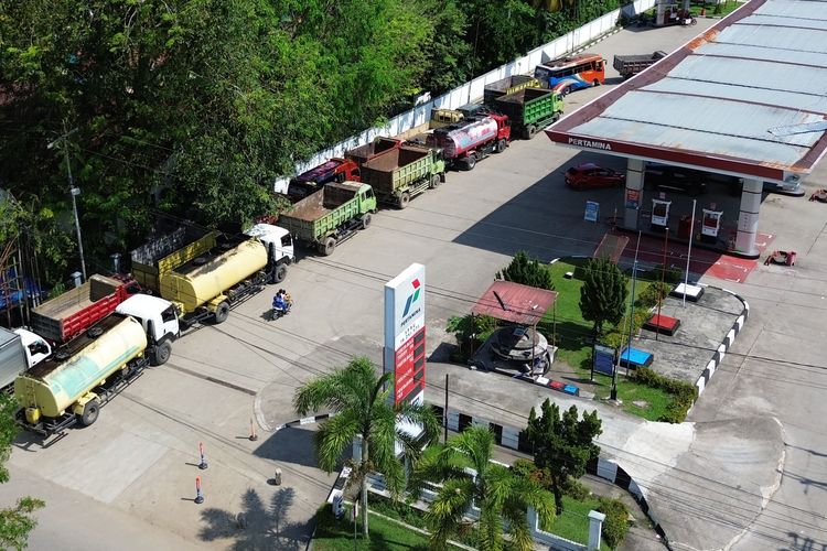 Kendala Jalan Diperbaiki, Pertamina Tambah 15 Persen Pasokan BBM hingga 4.600 KL per Hari di Sumbar