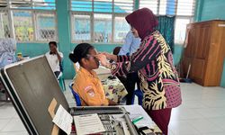 Perhatikan Kesehatan Mata dan Pendidikan di Nabire, Gubernur Papua Tengah Apresiasi Bakti Sosial PTFI