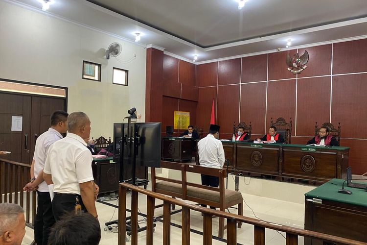 Pengadilan Negeri (PN) Pandeglang menjatuhkan hukuman 15 tahun penjara terhadap Riko Arizki (21), Senin (9/10/2023).