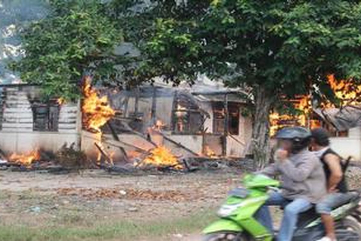 Ilustrasi: Mes pekerja Rayon III PTPN VII Cinta Manis di Kabupaten Ogan Ilir, Sumatera Selatan, dibakar pada Rabu (18/7/2012).