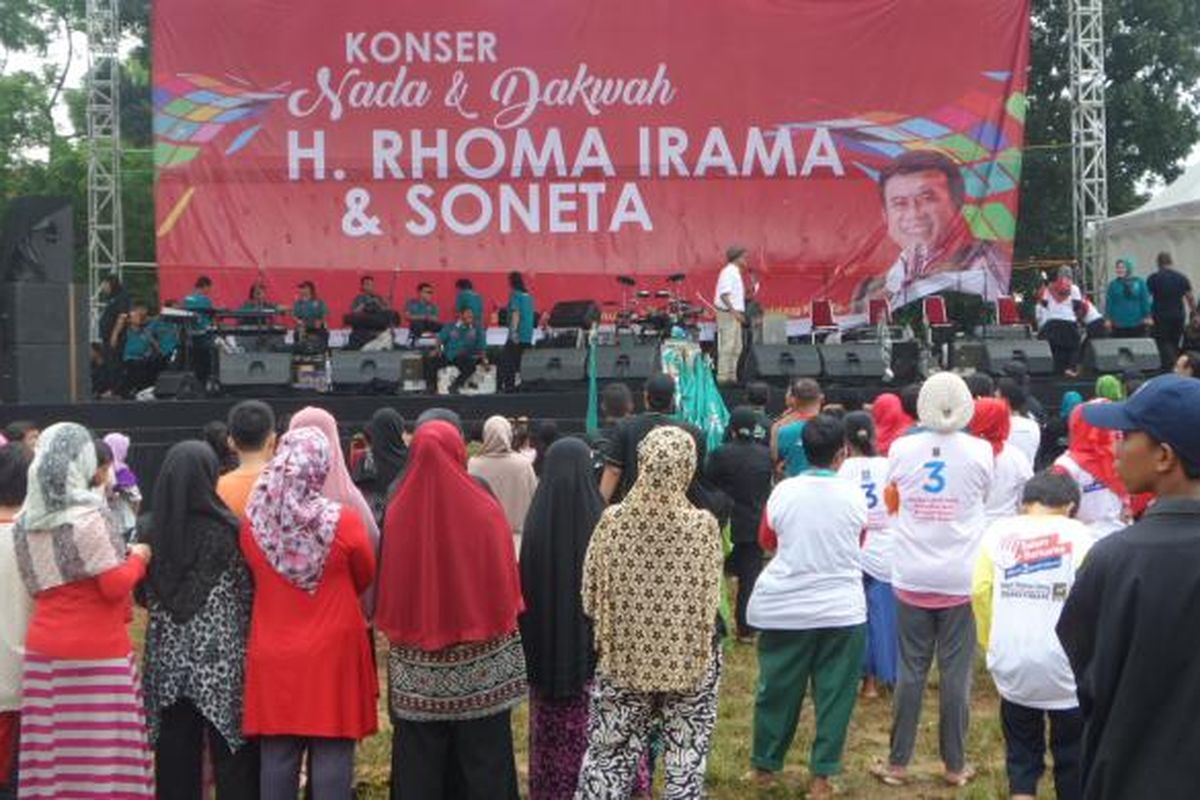 Kampanye paslon cagub-cawagub DKI Jakarta Anies Baswedan-Sandiaga Uno bersama pimpinan Partai Idaman Rhoma Irama di Jakarta Selatan, Sabtu (11/2/2017)