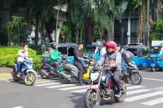 Video Pengendara Motor Lawan Arah Dibohongi bahwa Ada Polisi