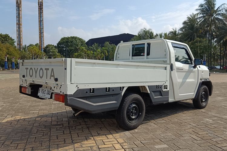 Toyota Hilux Rangga Diesel Manual Standard Pick Up
