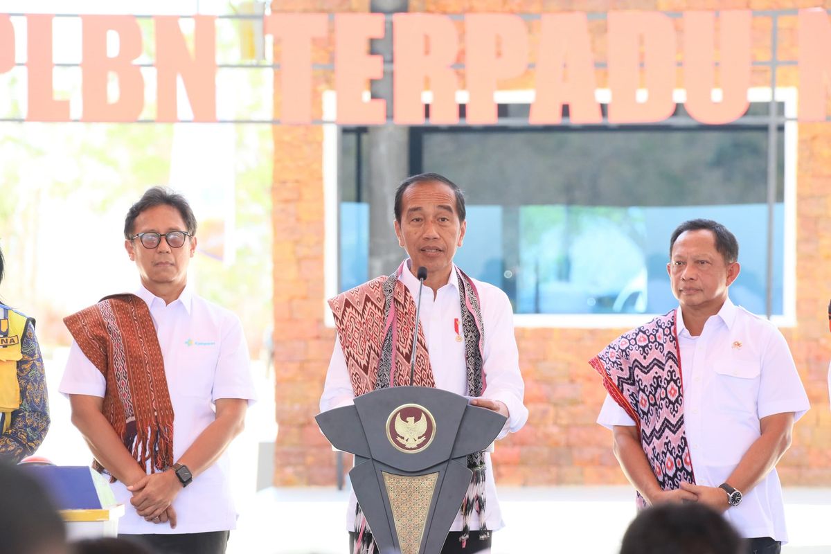 Mendagri Dampingi Presiden Jokowi Resmikan 7 PLBN Secara Serentak